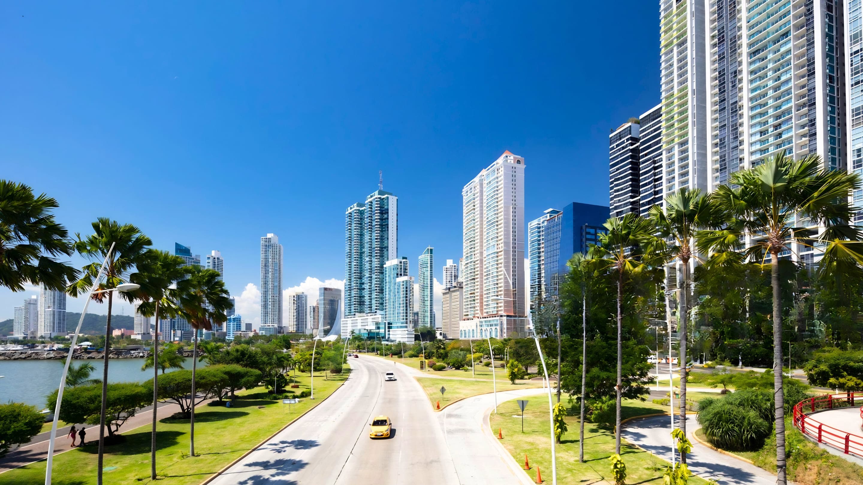 Avenida Balboa — 2